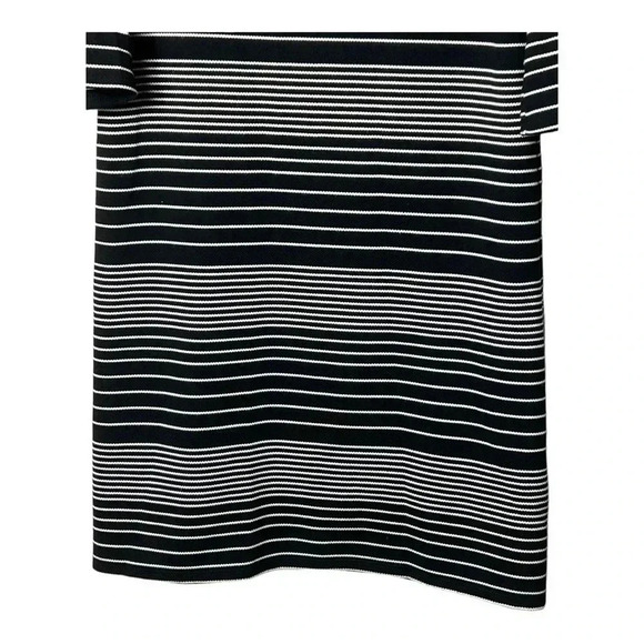 1313. MAX STUDIO BELL HALF SLEEVE SHIFT DRESS STRIPES BLACK/WHITE IN COLOR XSM - Picture 5 of 10